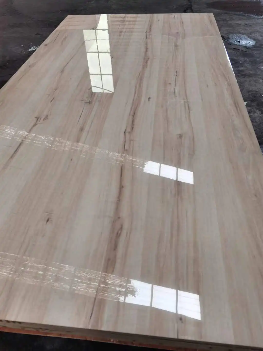 high glossy uv maple plywood 4*8 16mm 18mm uv clear coated birch plywood for making cabinets