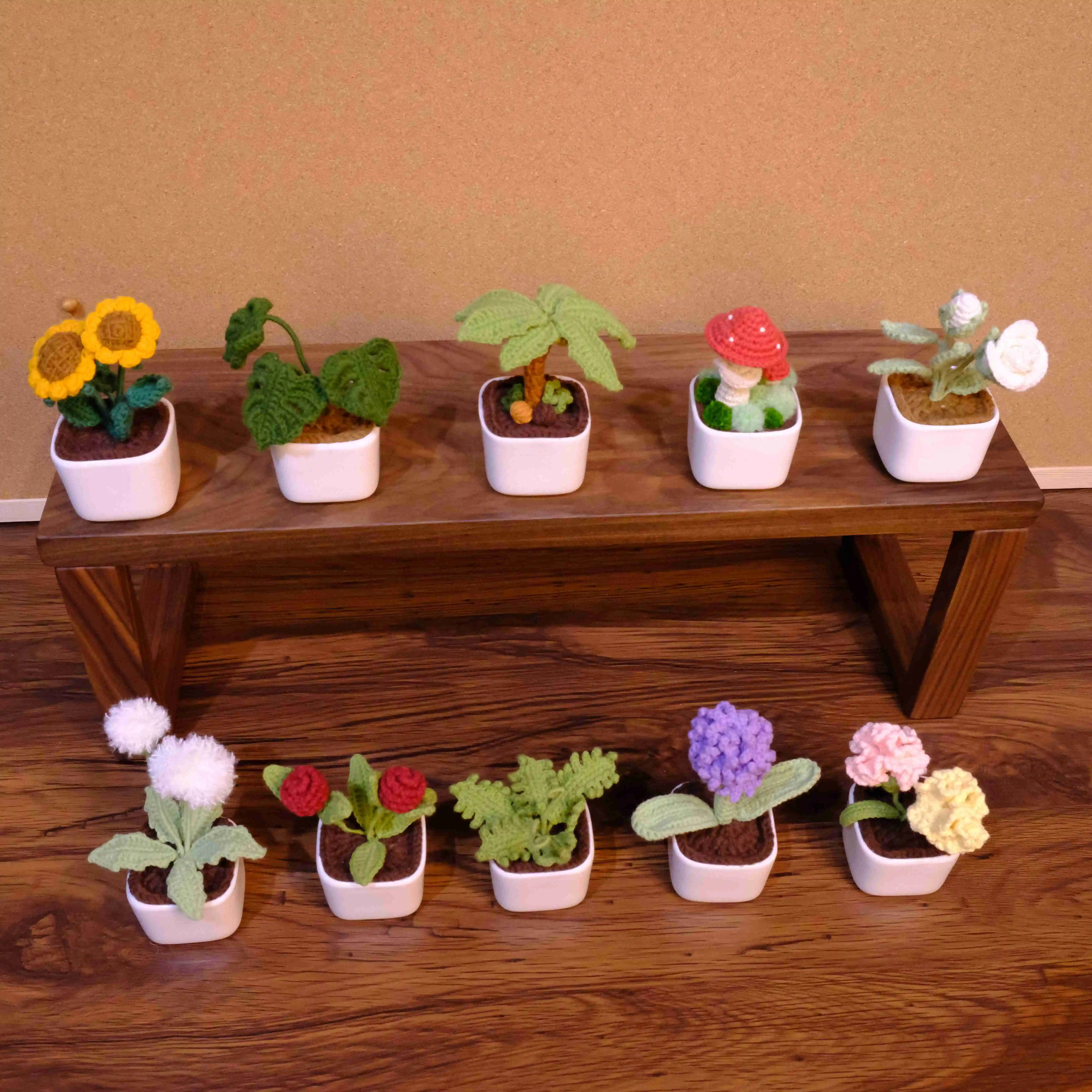 Supplier Home Decor Handmade Mini Simulation Flowers Potted Plants Wool Crochet Finished