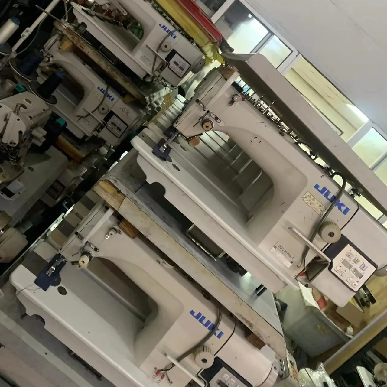 USED JUKI8700A-7 High-speed Direct-drive Computerized 1-needle Lockstitch Sewing Machine with DRY Oil Pan System