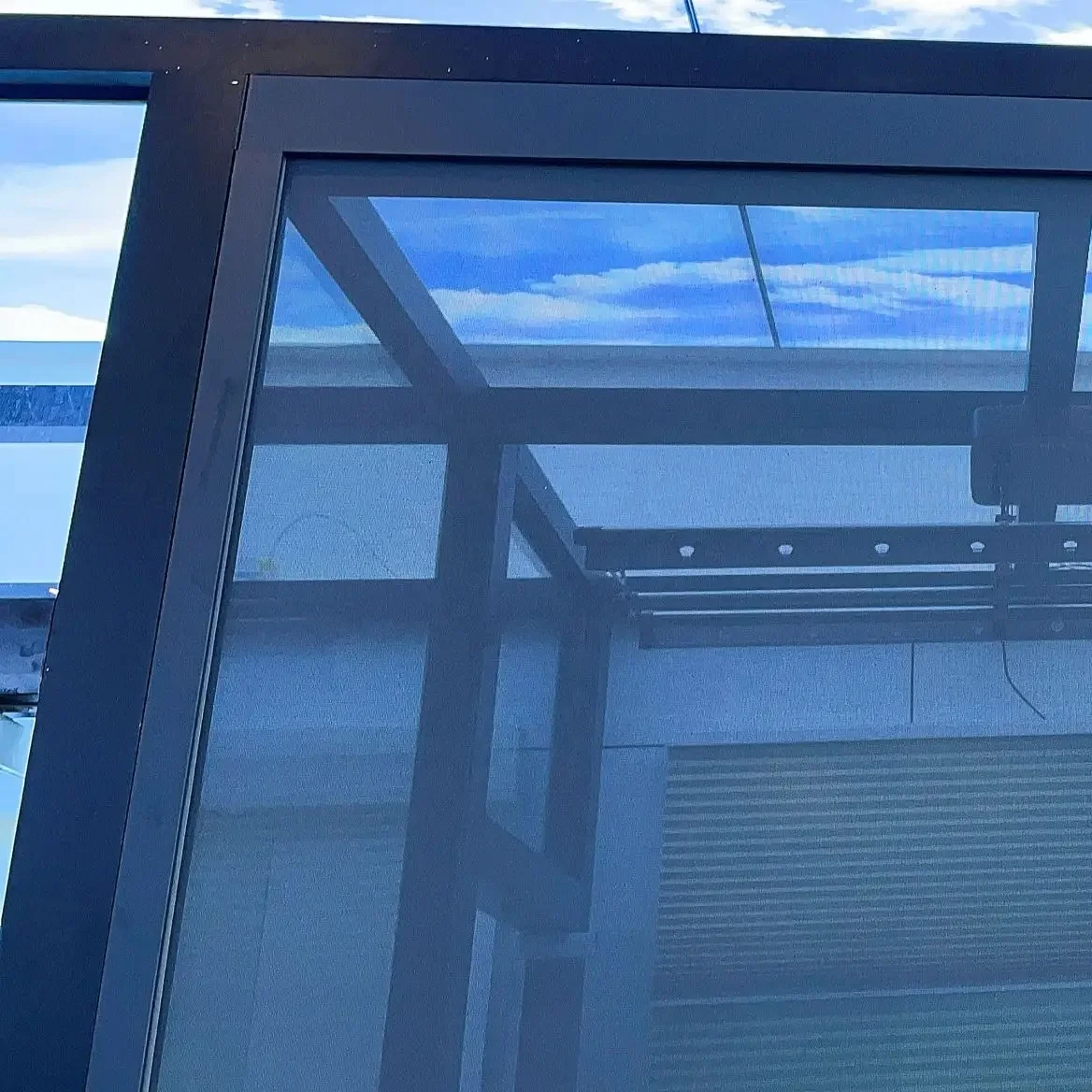 OUTDOOR BLINDS SYSTEM SUN SHADING ZIPPER TRACK ROLLER BLIND