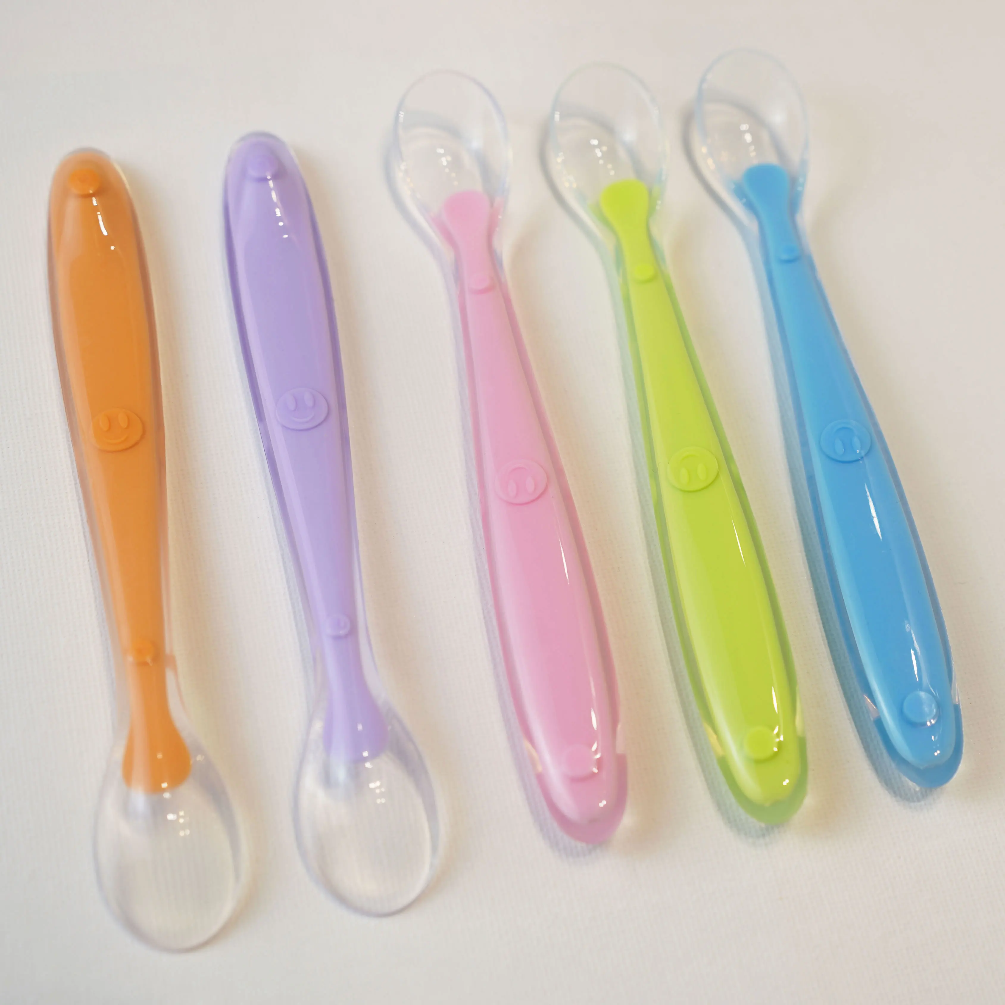 Hot Selling Soft Silicon Baby Feeding Supplies Toddler Feeder Soup Food Dinnerware Silicone Baby Spoon for bebes
