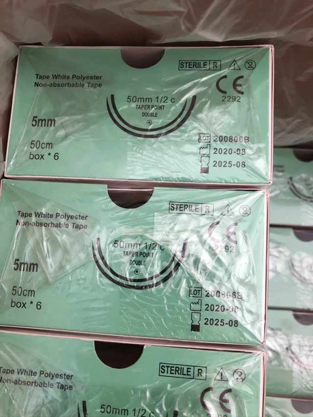 Veterinary Cervix Suture Set Polyester Tape White 5cm*50cm 1/2 circle Round Bodied 48mm Double Needles Surgical