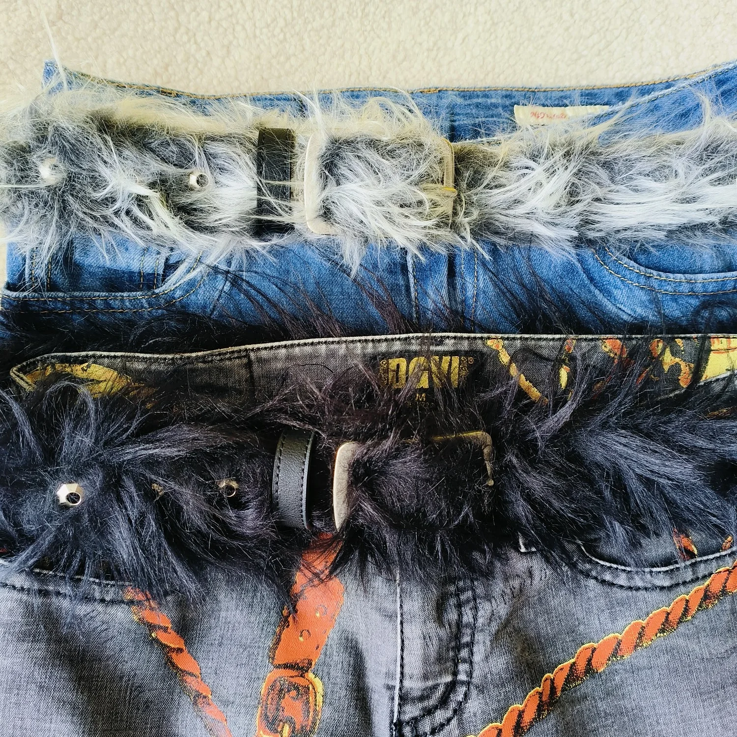 Hot sale Designer Belts Famous cowboy style artificial fur PU Leather belt black and grey color pin buckle for men women