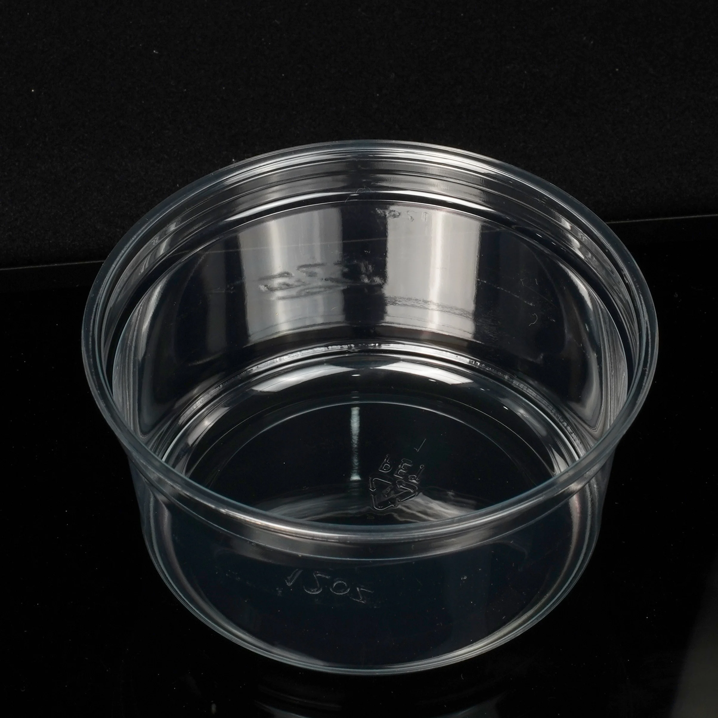 Factory Supplies 16oz 117mm 650ml Round Shape Plastic PET Salad Fruit Vegetable Nuts Deli Container Cup with Lid