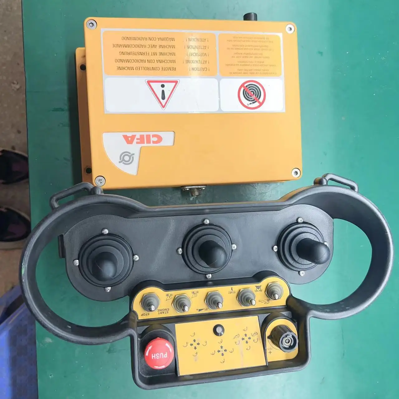 CIFA K000237976 электронный регулятор DC24V для деталей конденсатного насоса