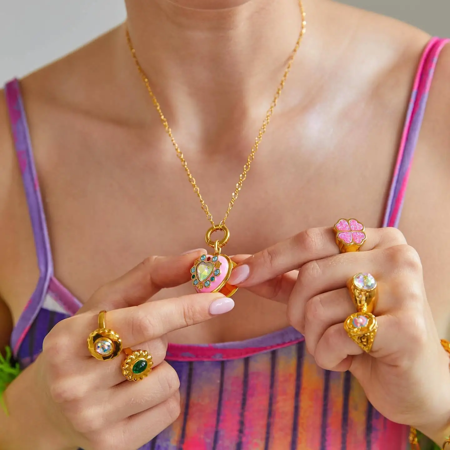 personalized full crystal pave heart heartbeat photo locket necklace photo projection necklace jewelry for girls