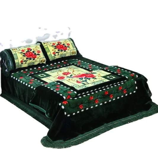 Winter 100% Polyester Embossed  1 side 1 embossed 4 pcs  raschel blanket set