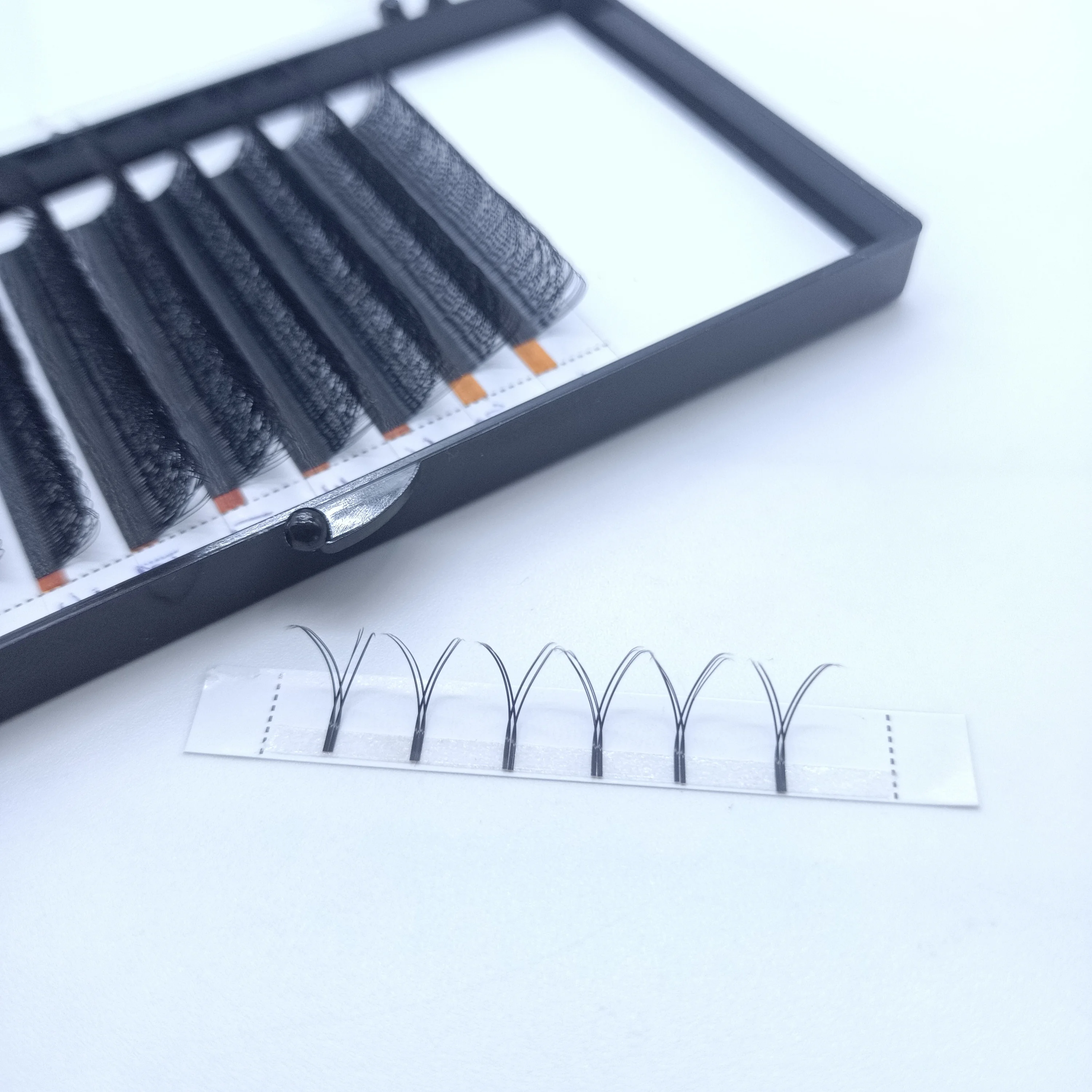 HOT SALE  Crisscross YY eyelashes extensions W 0.07C D wholesale Customizable individual fluffy cluster  korean pbt easy bond