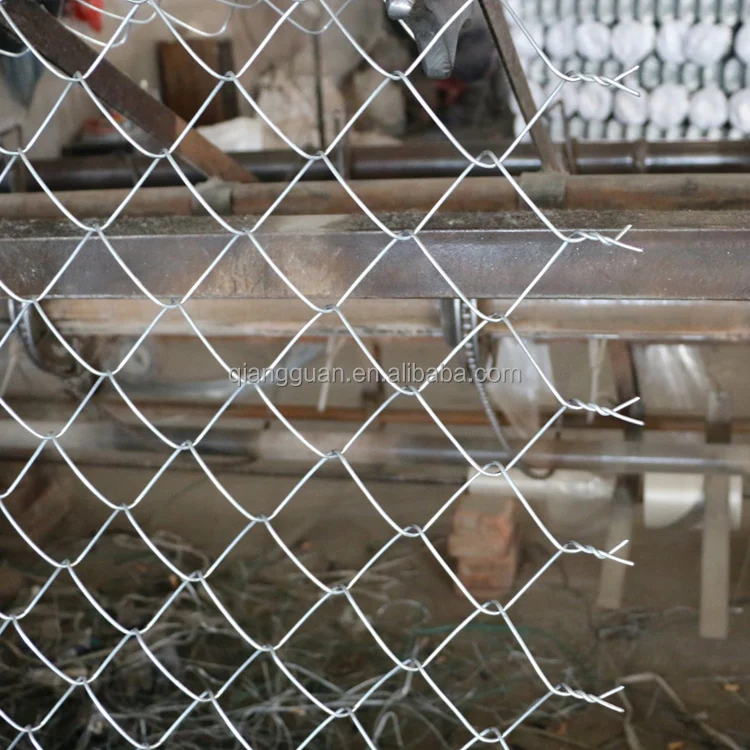 6ft high Fence Outdoor Garden Fence Roll PVC Coated Green Black Hot-dip Galvanized Wire Mesh cyclone fence price