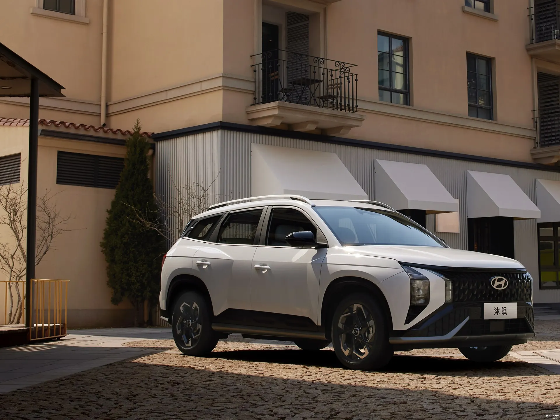 2024 New Release Hyundai IX35 SUV Cars Left Hand Drive Made in China Leather Seats Updated Model in Stock for Sale