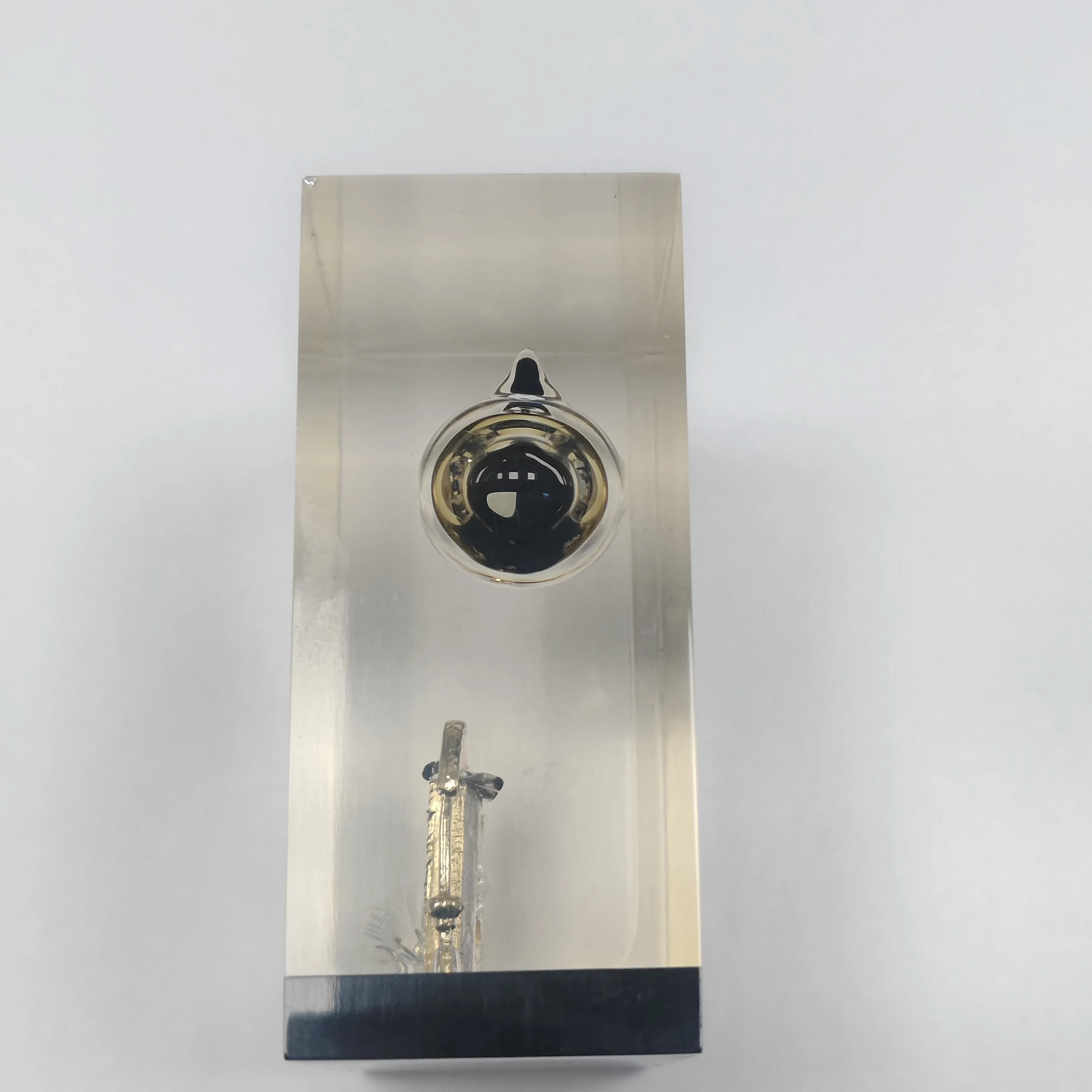 Customized Resin Acrylic Material Embedded Oil Oil Pumping Unit Trophy Cube Oil Company Souvenir Gift