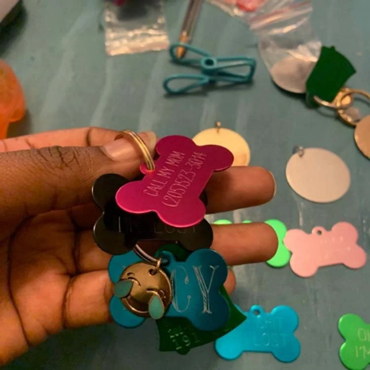 Custom logo engrave bone shape wholesale pet tag 31mm aluminum anodized pet name tag for dog collar