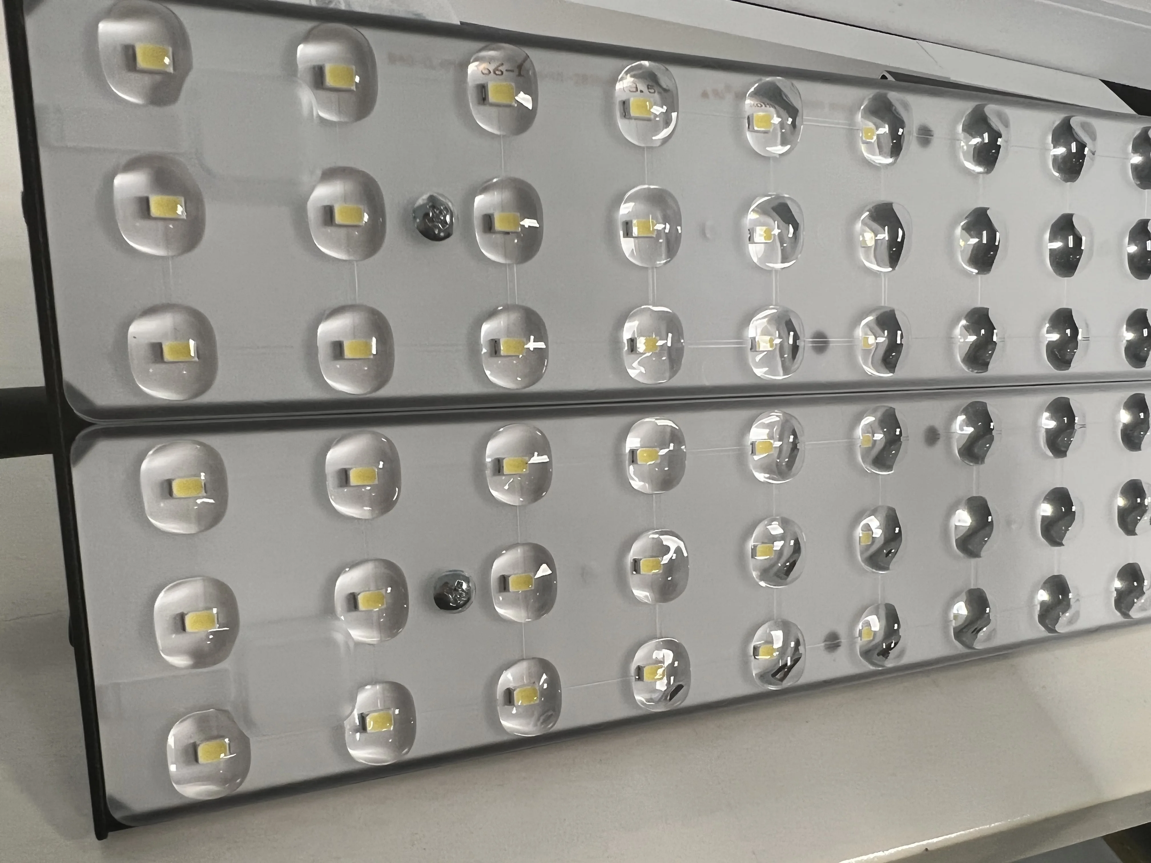 Трековая световая панель 40 Вт 600 мм 4 провода адаптер трека 220-240 в T-line светодиодная линейная осветительная система коммерческое складское освещение