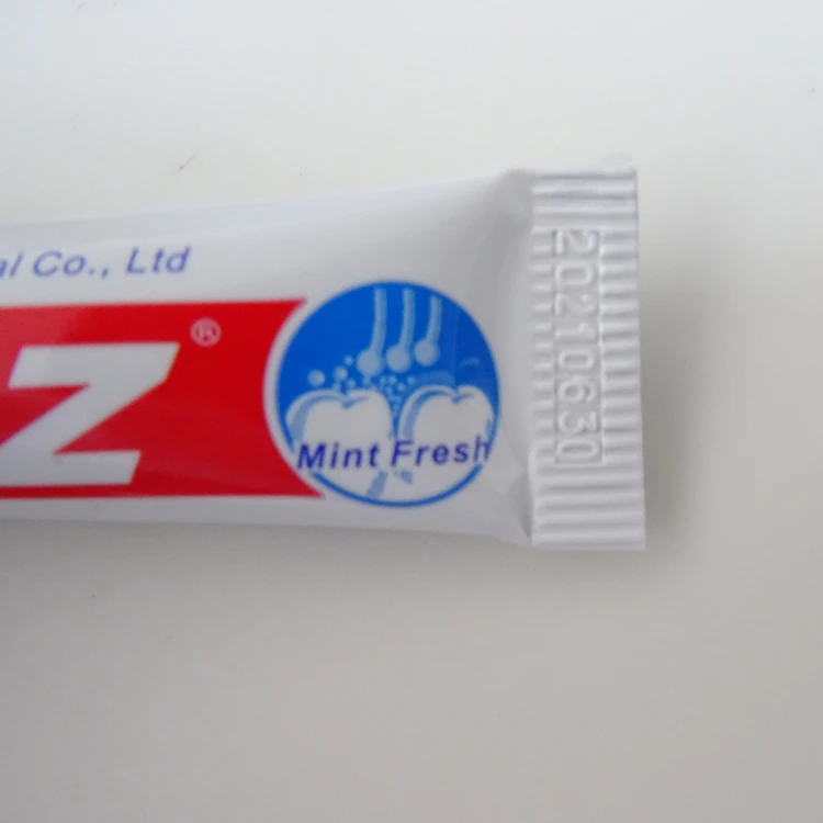 Китайский завод бесплатный образец Пользовательский логотип гостиничная зубная щетка с мягкой