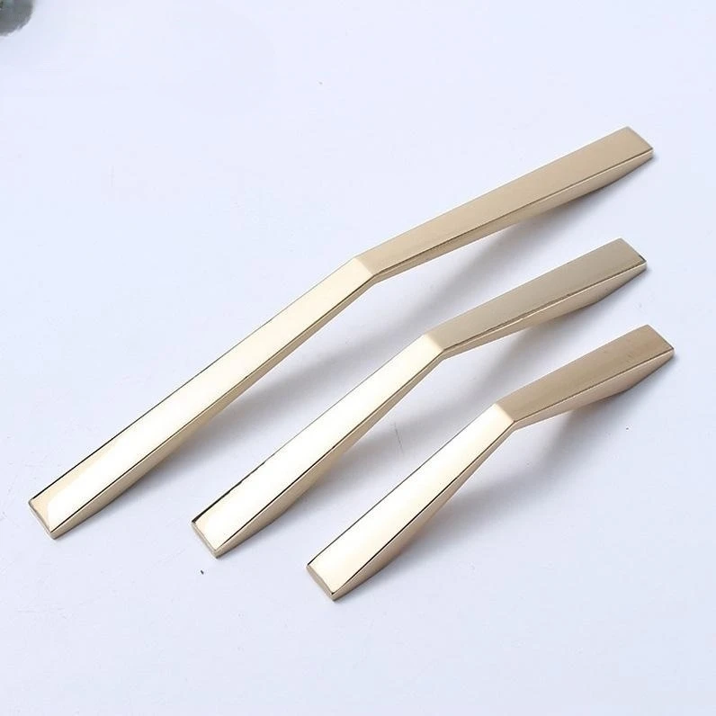 Classical Furniture Accessories Handles Golden Door Handle for Bedroom Drawer Kitchen Cabinet