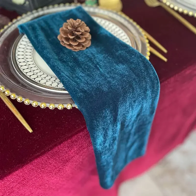 Customized color High Quality Washable Velvet napkins for wedding 40*40cm Embroidered edge flannel placemat table runner