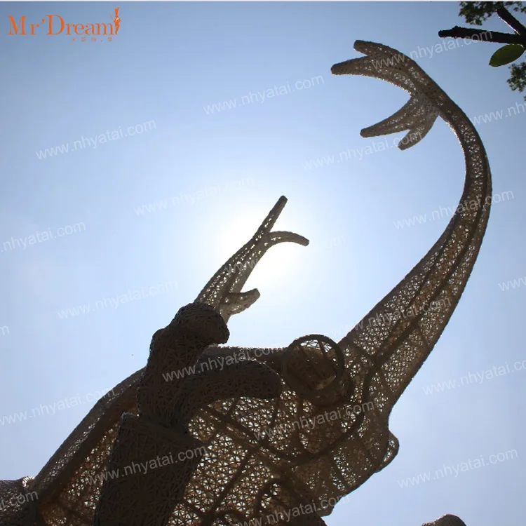 Mr.Dream commercial resort project outdoor weaving rattan wicker animal furniture for garden