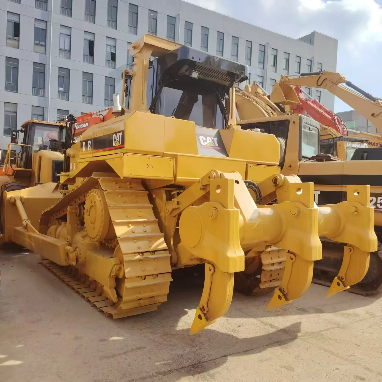 Good condition Caterpillar D8R used original bulldozer 40 tons bulldozer used crawler bulldozer ready for sale