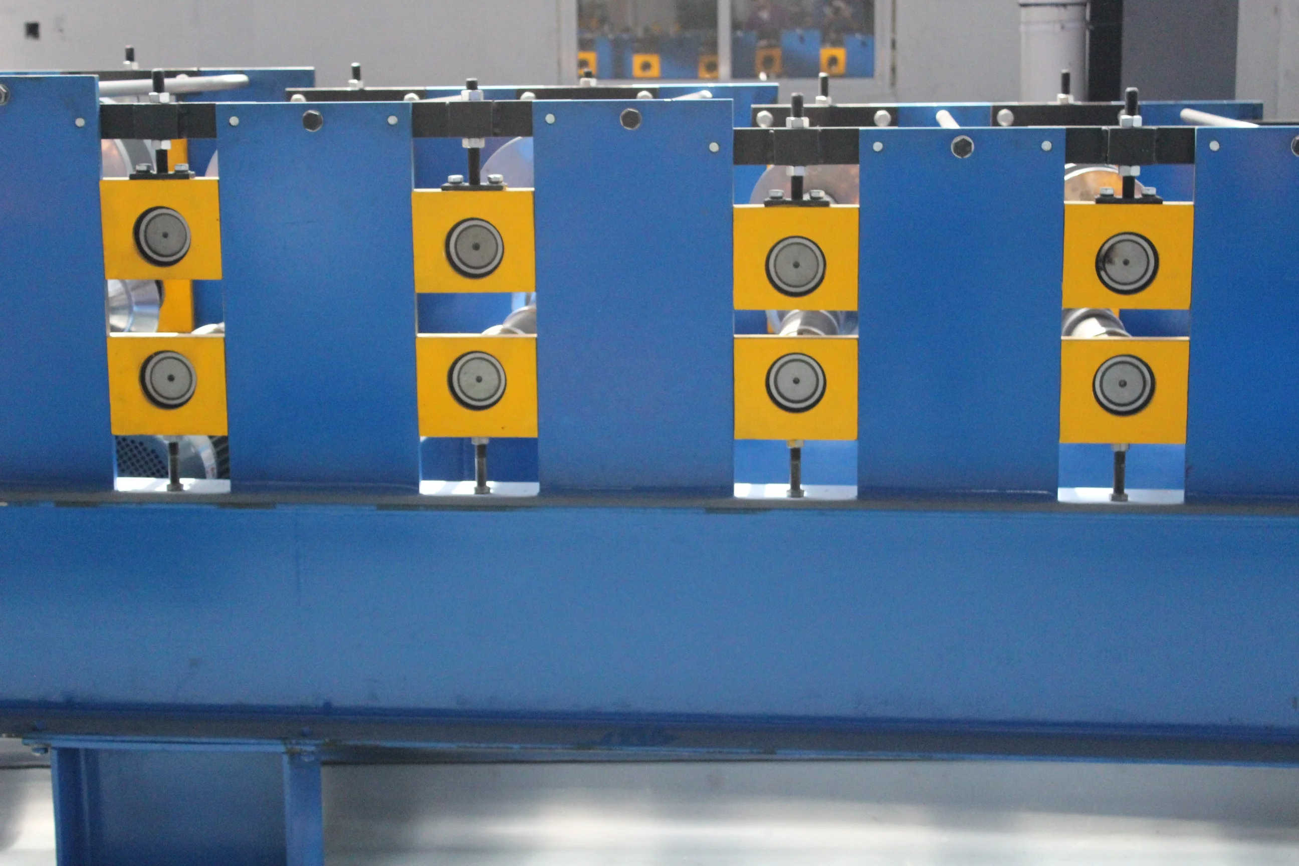 Steel Profile Metal Roofing Making Machine Construction Sheet Roof Cold Roll Forming Equipment