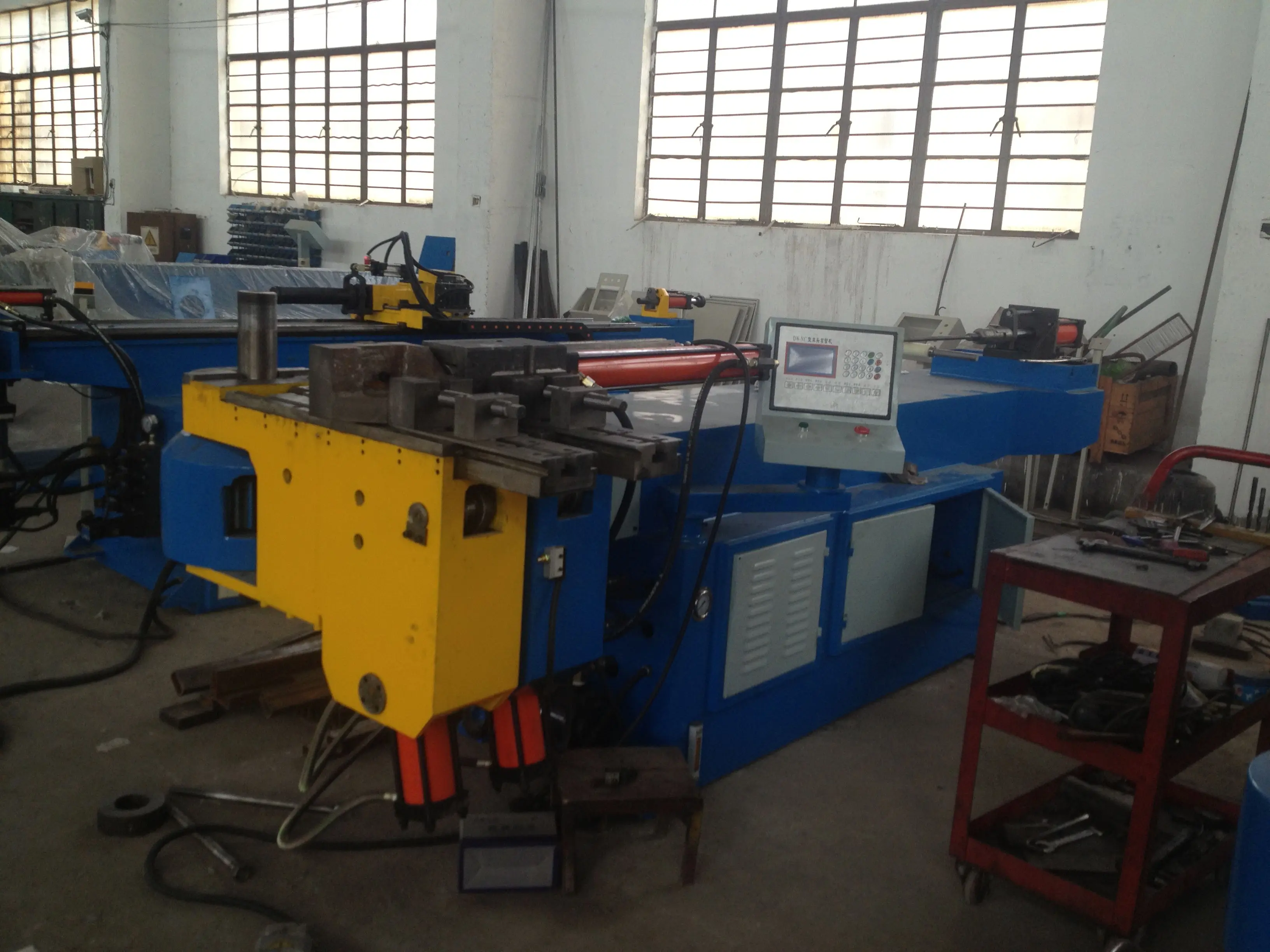 AlibabaSelect 70mm Semi automatic pipe bending machine tube bender/tube bending machine