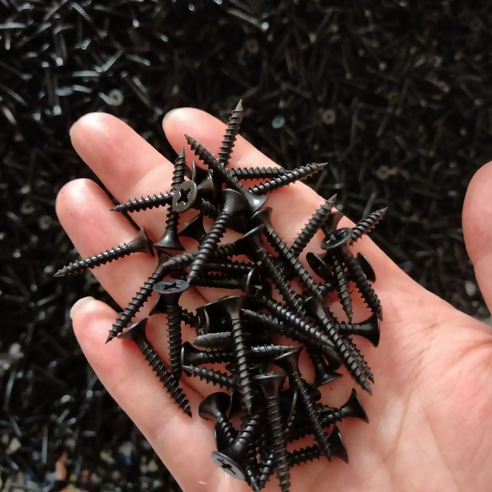 China Manufacture high quality 3.5x25 3.5x19mm drywall screw black/grey phosphorus