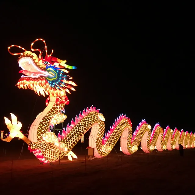 Realistic Silk Lantern festival decorate Chinese Dragon for