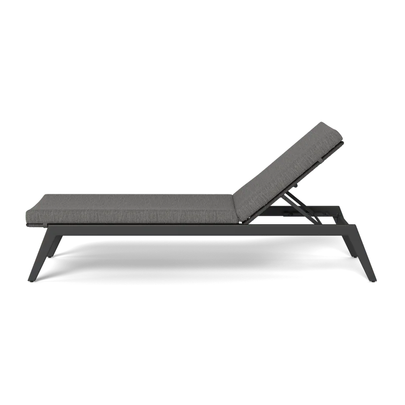 outdoor furniture modern design aluminum with rope woven chaise with cushion garden sun lounger daybed