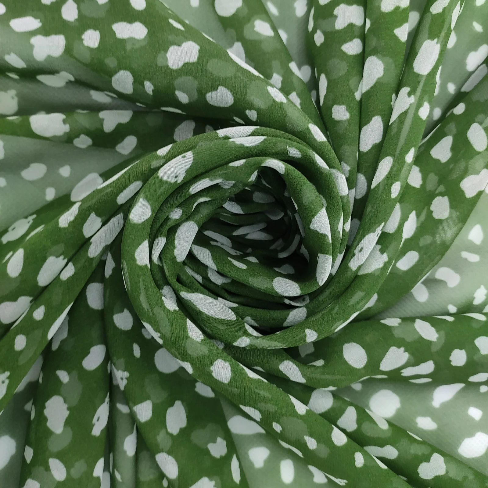 
Hot selling real stock lot silk print fabric with low price 