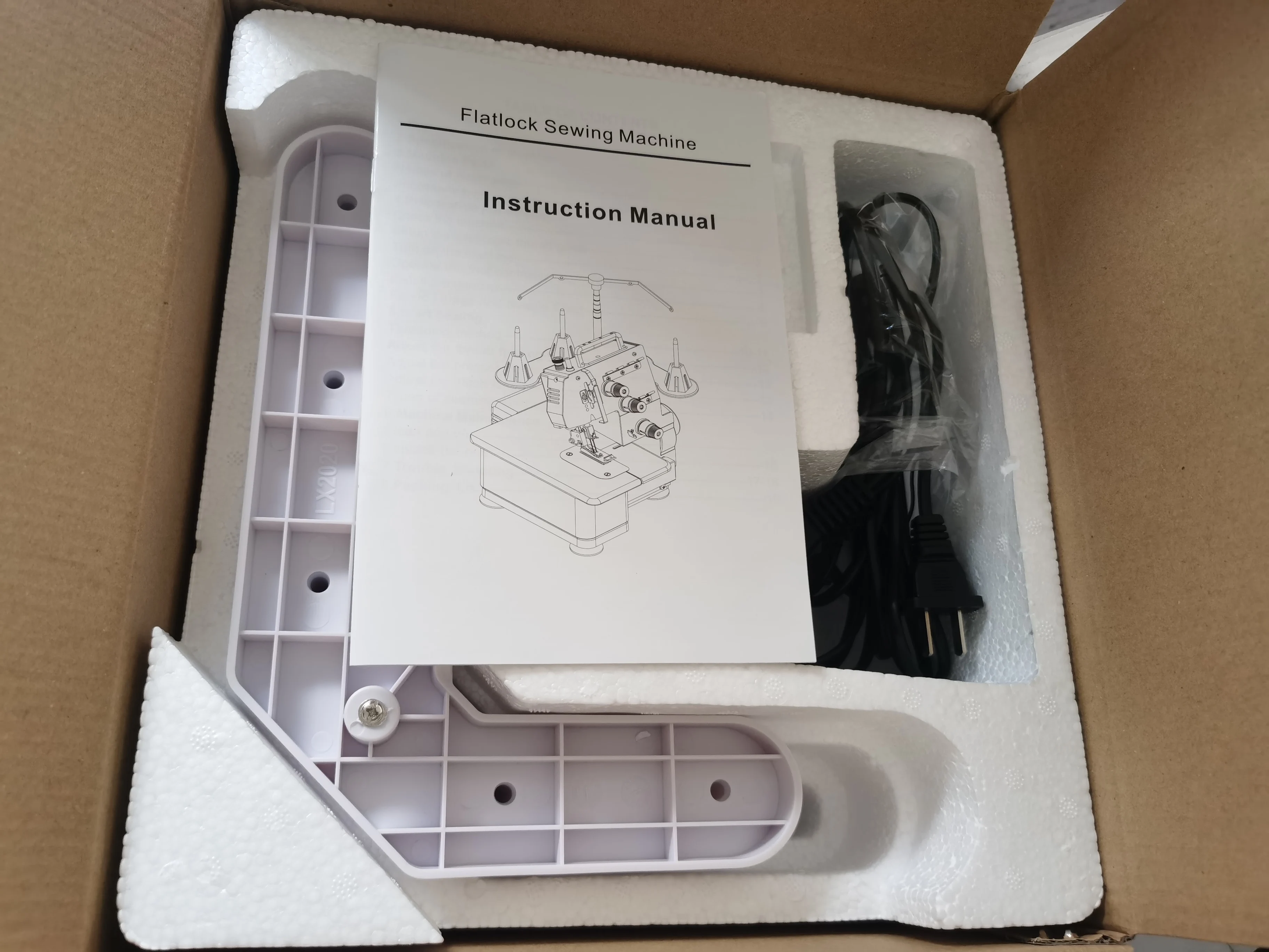 jukky 257 small interlock sewing machine for home and  industrial use best quality hot sale domestic sewing machine