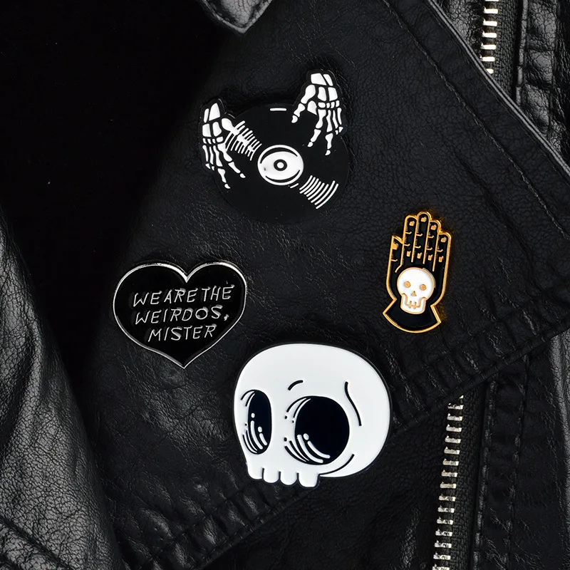 
Cartoon Skeleton Halloween Party Favors Painting Enamel Glaze Zinc Alloy Lapel Pin Custom Badge Pin Button Badges Emblem 