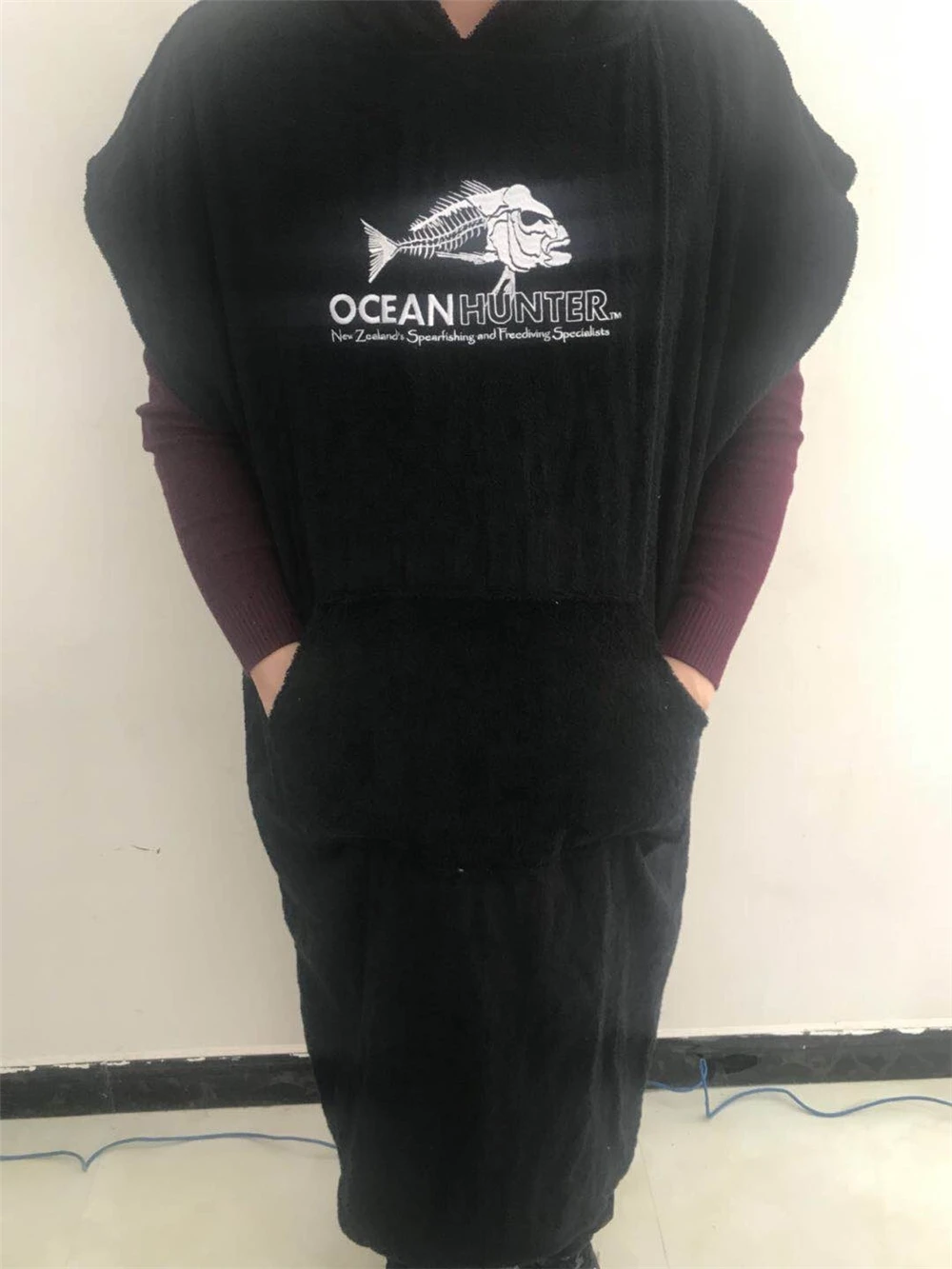 Moco 2021Surf Poncho Changing Robe Water Wind Proof Thick Warm Cotton Wetsuit Robe for Surfing Scuba Wake Kite Board Swim