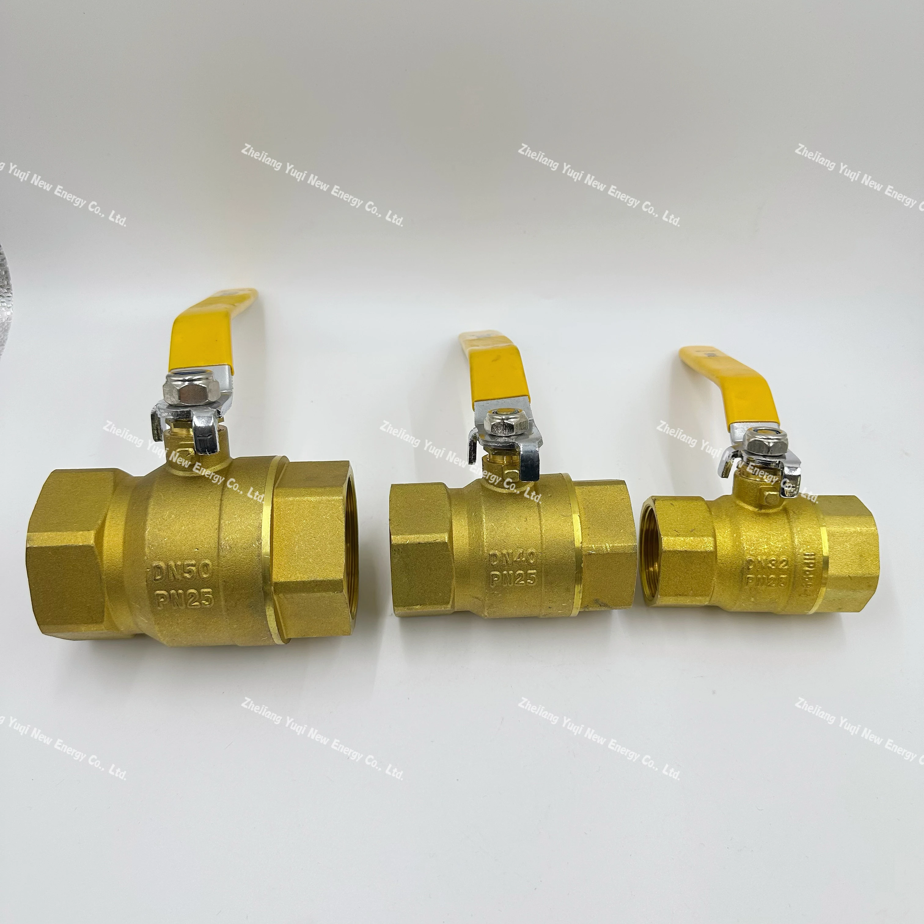 Factory direct sale brass ball valve female forged full size thickened gas safety valve long handle brass gas ball valve