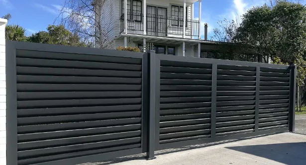 Factory aluminum fencing vertical slats/aluminum slat fence panels gates with good price