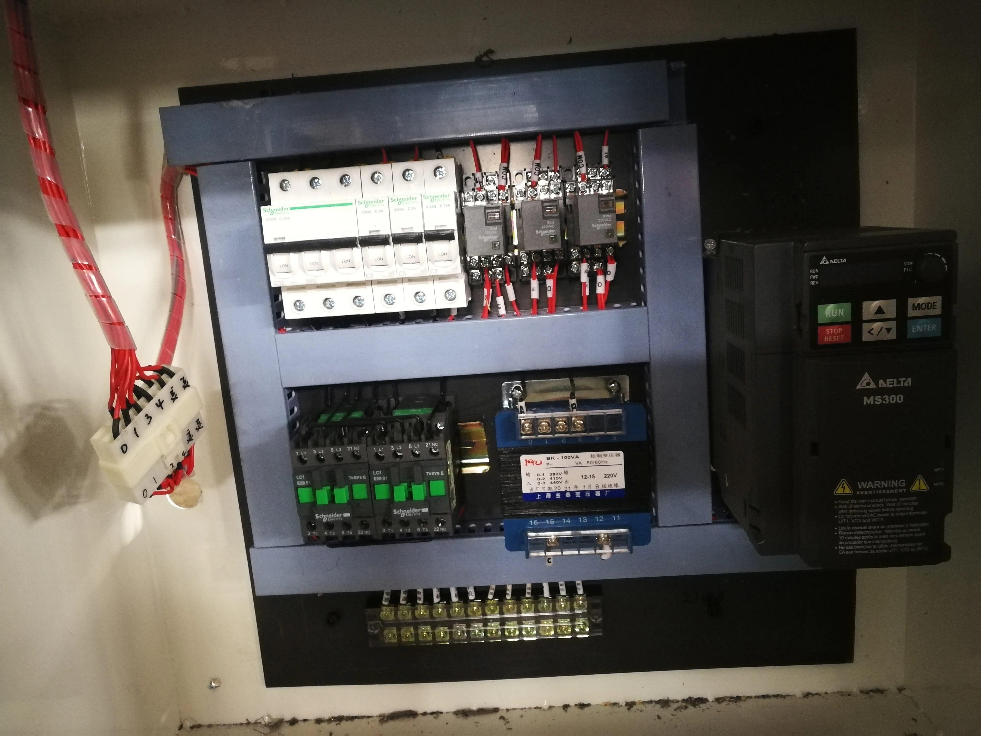 RS-4 Combined Rotary Creaser Slotter Machine