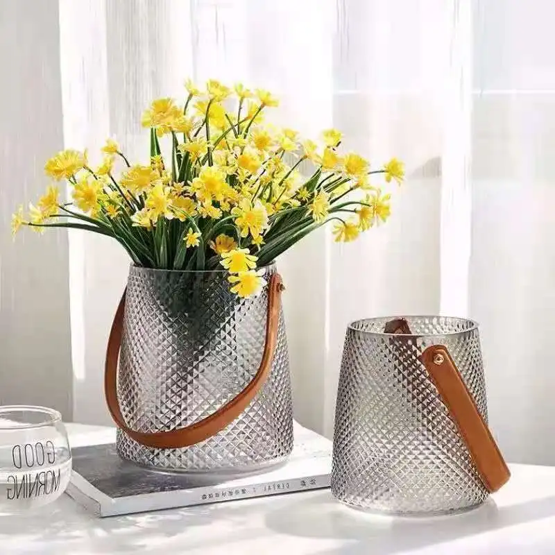  2021 Best Sell Lattice Nordic Glass Vase For Home Decor Crystal Flowers With The Leather Handle Tabletop