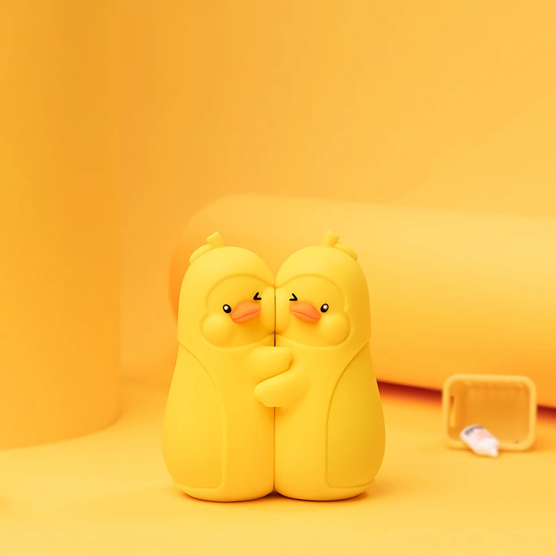 IMYCOO New Arrival Rechargeable Wireless Cuddle Magnetic Hand Warmer Reusable Portable Pocket Cute Heater Hand Warmer For Gift