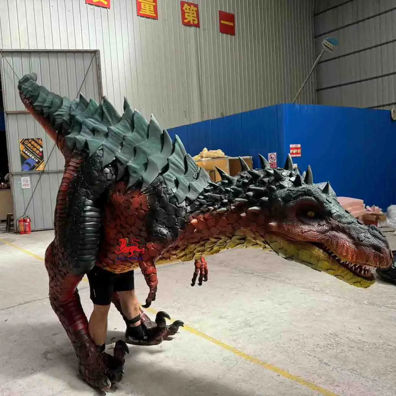 High Quality Realistic Walking Dinosaur Raptor Costume for Theme Park & Amusement Park