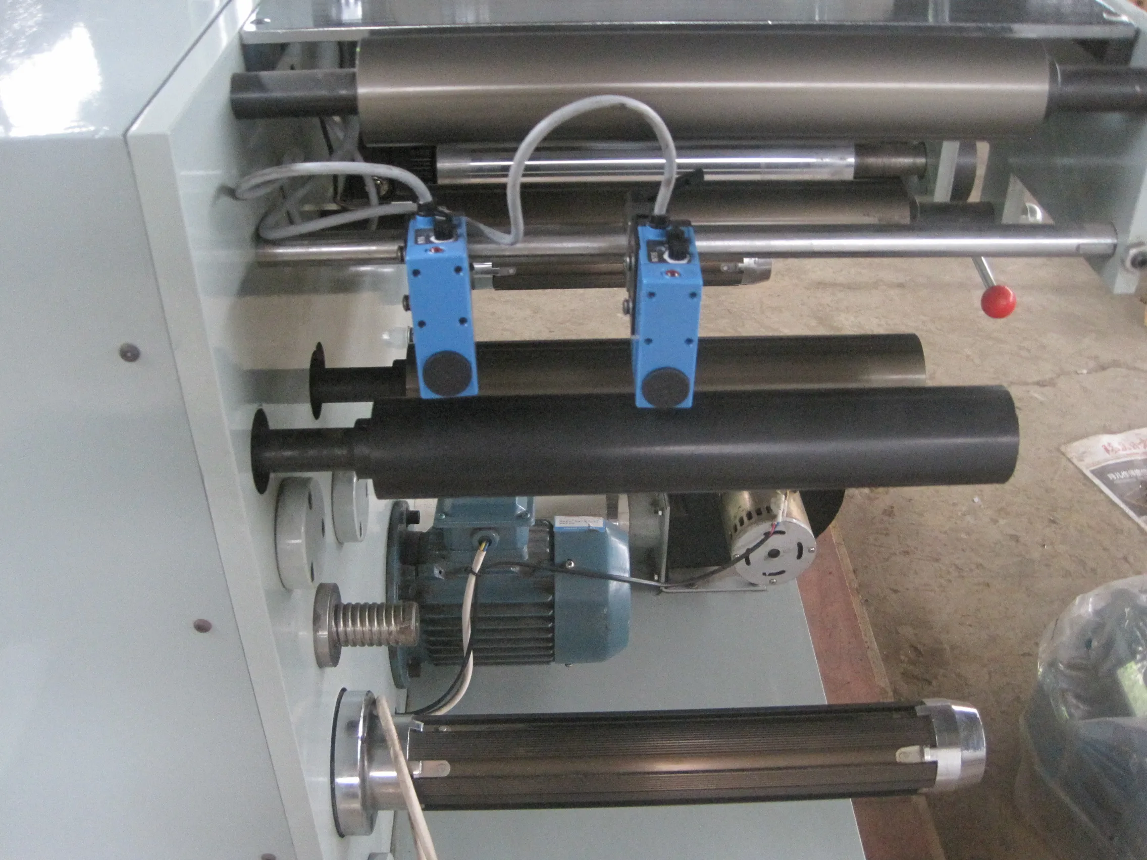 Full Automatic FQ-320 Narrrow Web Sticker Label Paper Slitting Machine Slitter Rewinder