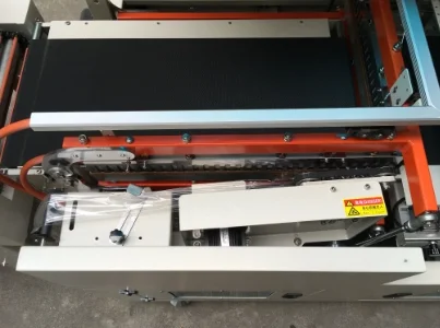 Hardware book cutlery Heat Shrink Packaging Machine Box Sleeve Seal Film Shrink Machine Automatic sealing and cutting machine