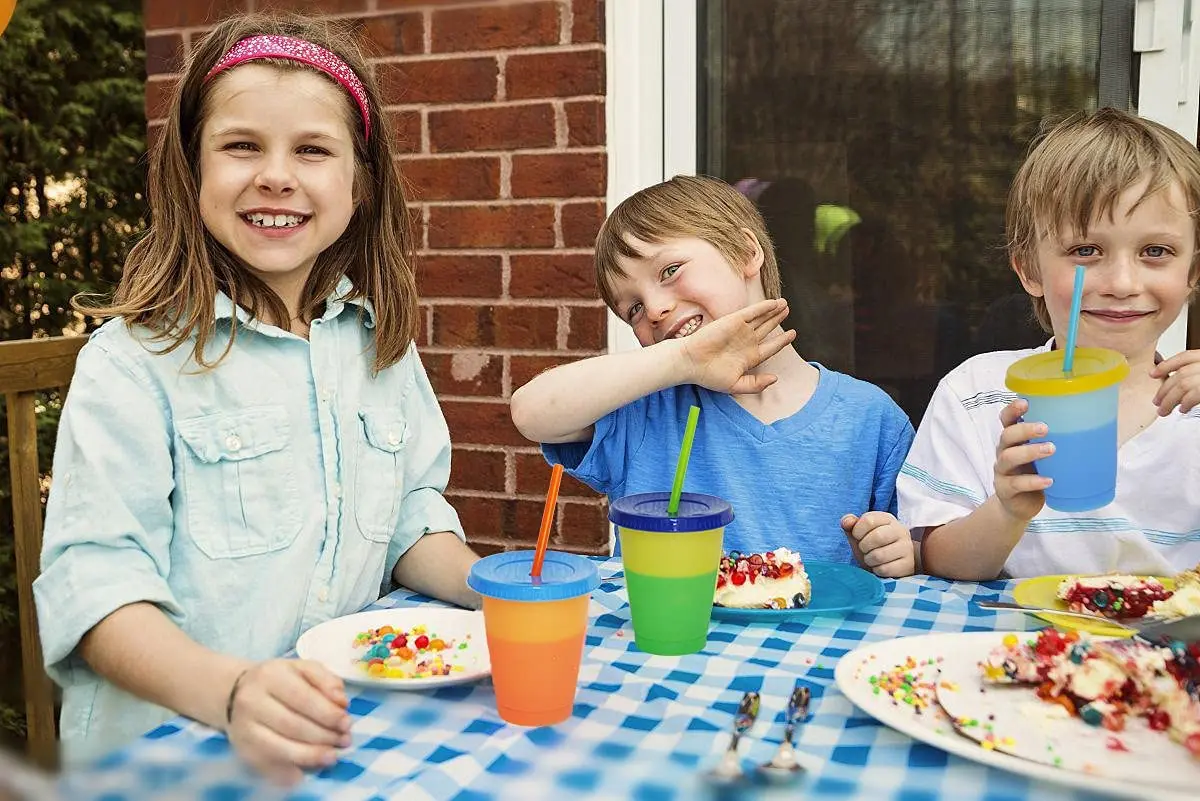 Color Changing Cups 16oz 24oz Reusable Cold Drink Cups with Lids and Straws