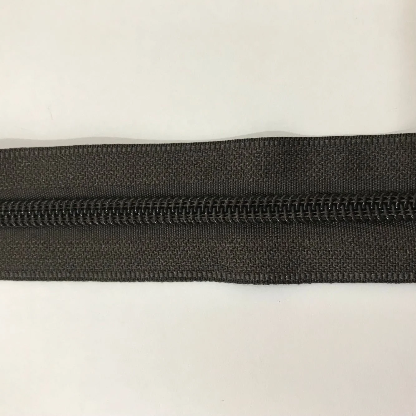 Nylon zipper 5#  plastic type zipper open end for garments handbags inner zipper of travel bag luggage