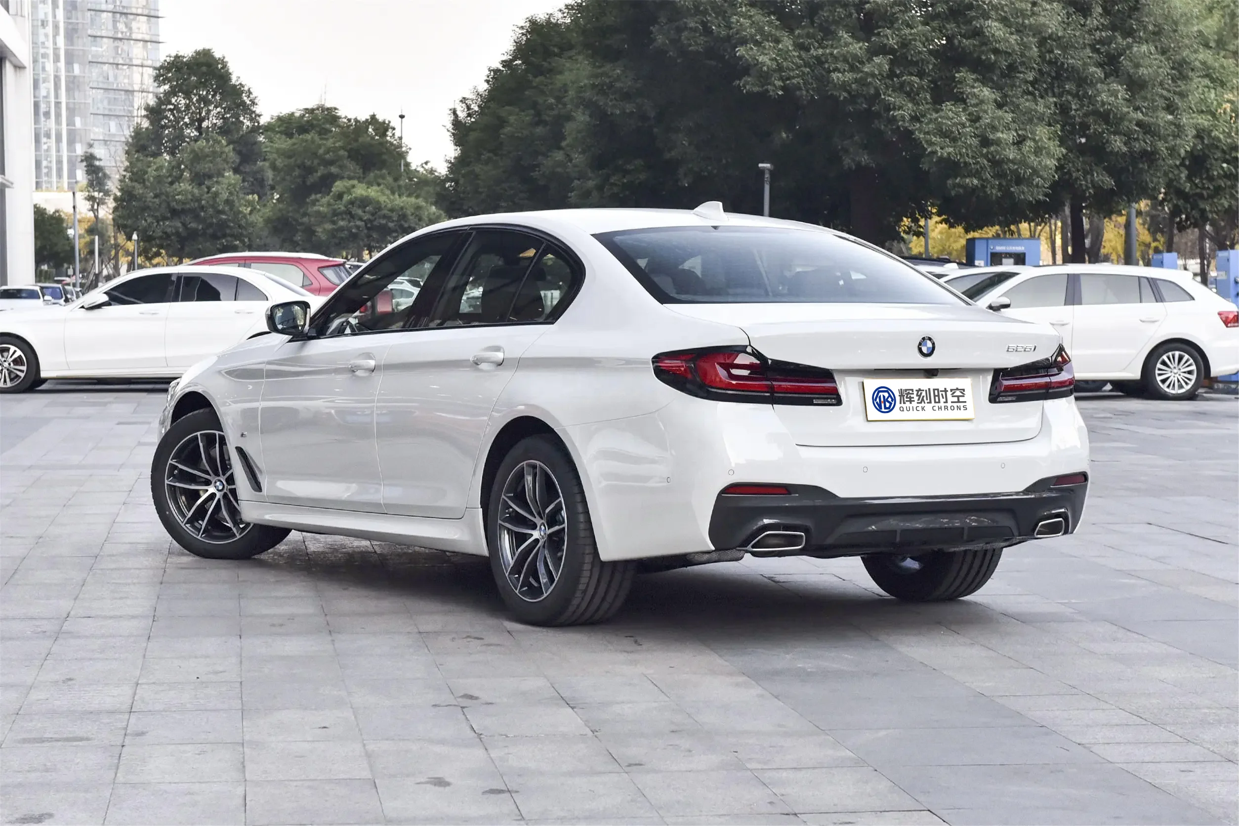 Б/у высокое качество BMW 5 серии F10 седан новые автомобили по цене доступная для продажи