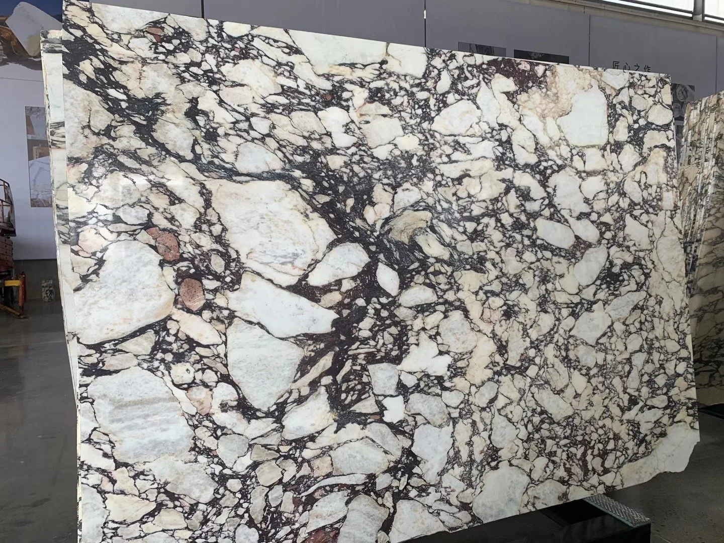 Best Quality Italy Calacatta Viola White Marble Purple Vein Slabs Price For Benchtop And Countertop