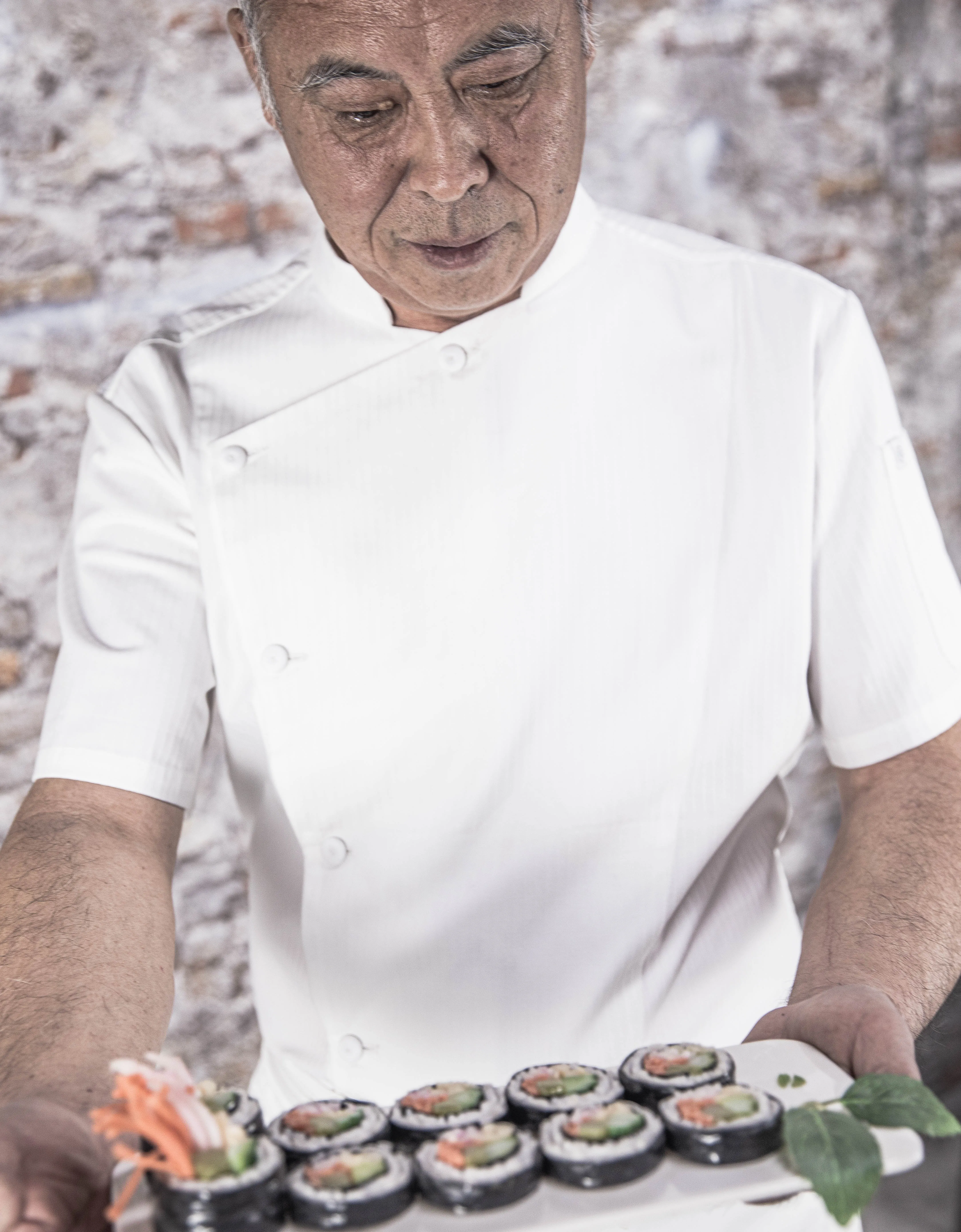 CHECKEDOUT 2022 fashion short sleeve catering uniform and chef uniforms  for hotel and restaurant