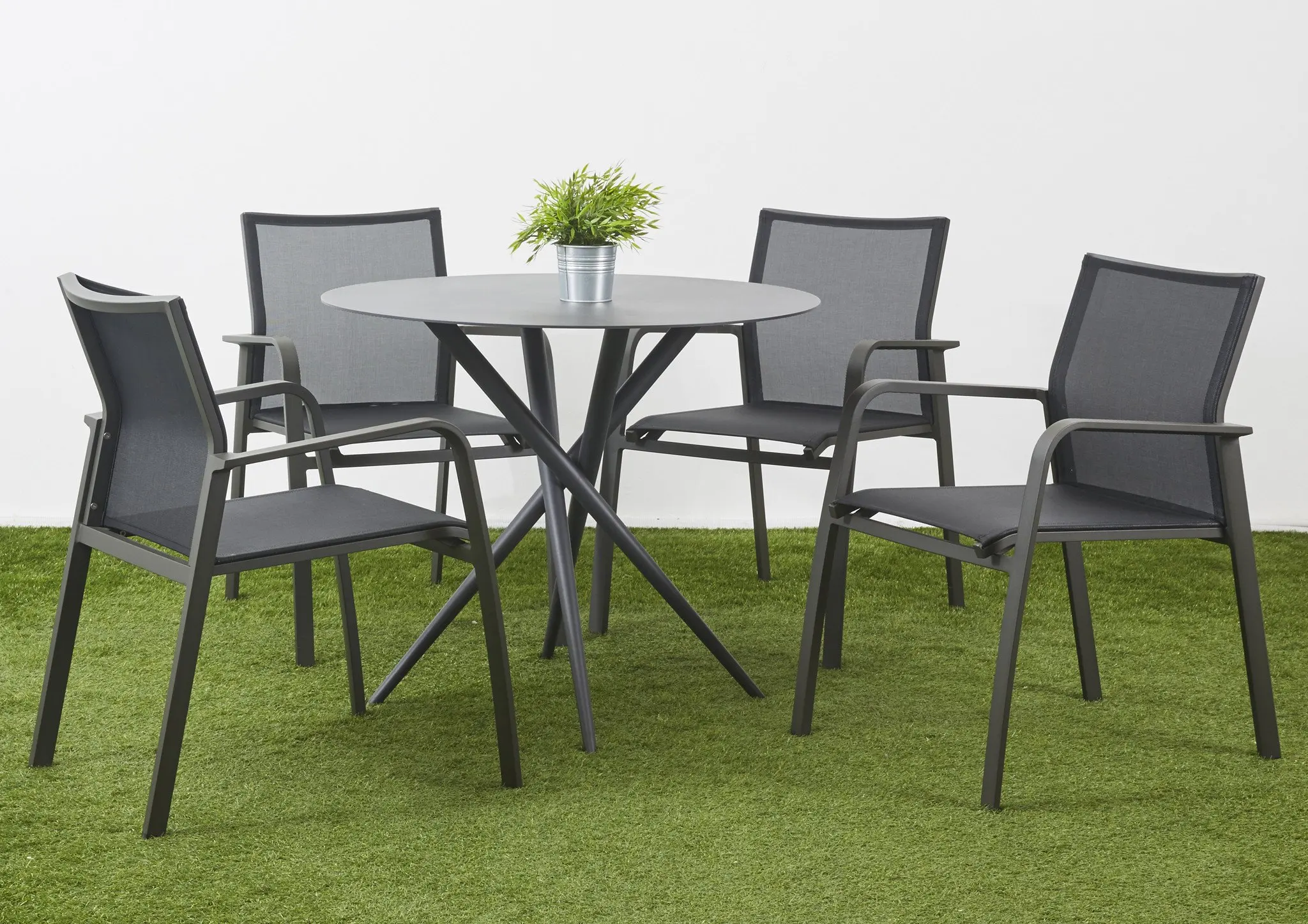 Dining Room Furniture Round Dining Table With 4 Piece Textilene  Chairs Outdoor Dining Set