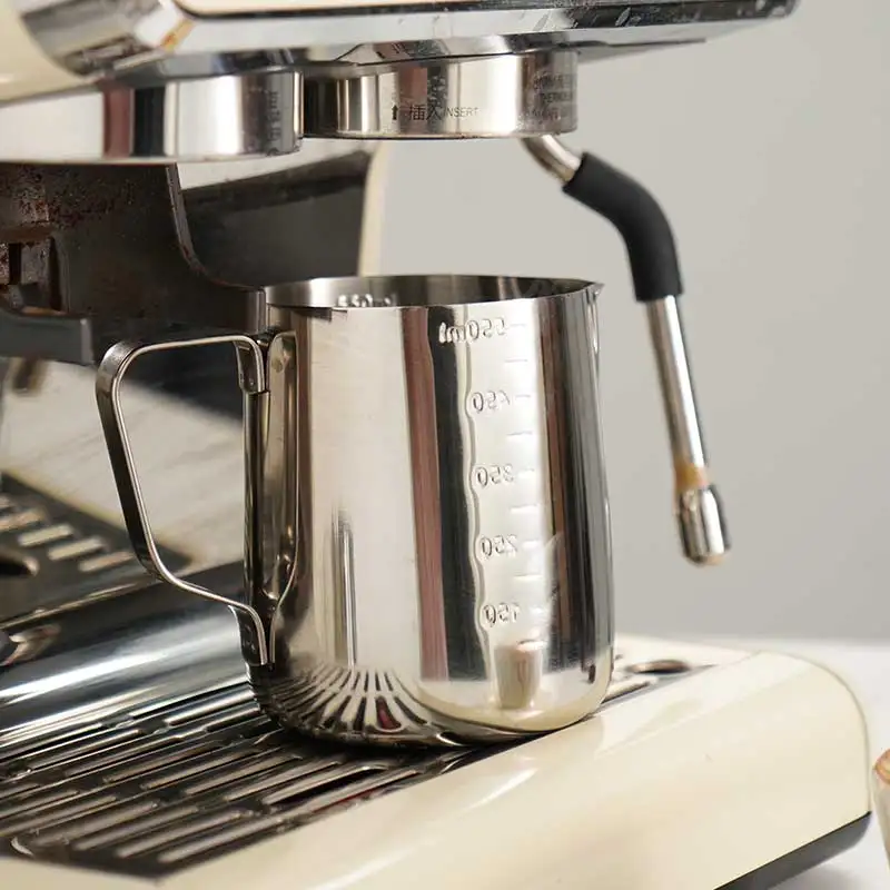 19oz Milk Frothing Pitcher 201 Stainless Steel 550ml Milk Frother Pitcher with Measurements Embossed Milk Steamer Jug for Coffee
