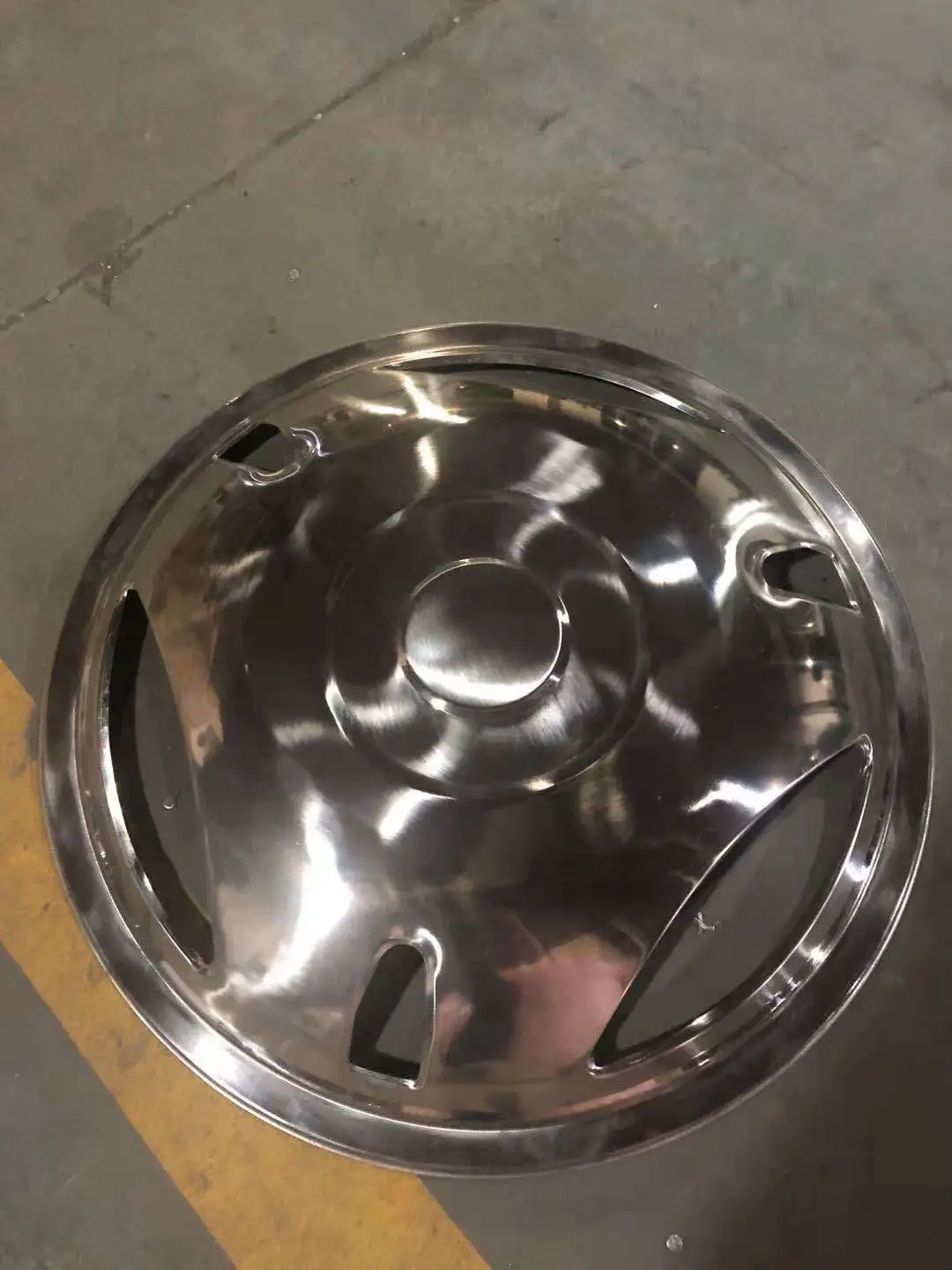 Semi trailer  and Heavy Truck universal wheel stainless steel wheel cover auto parts