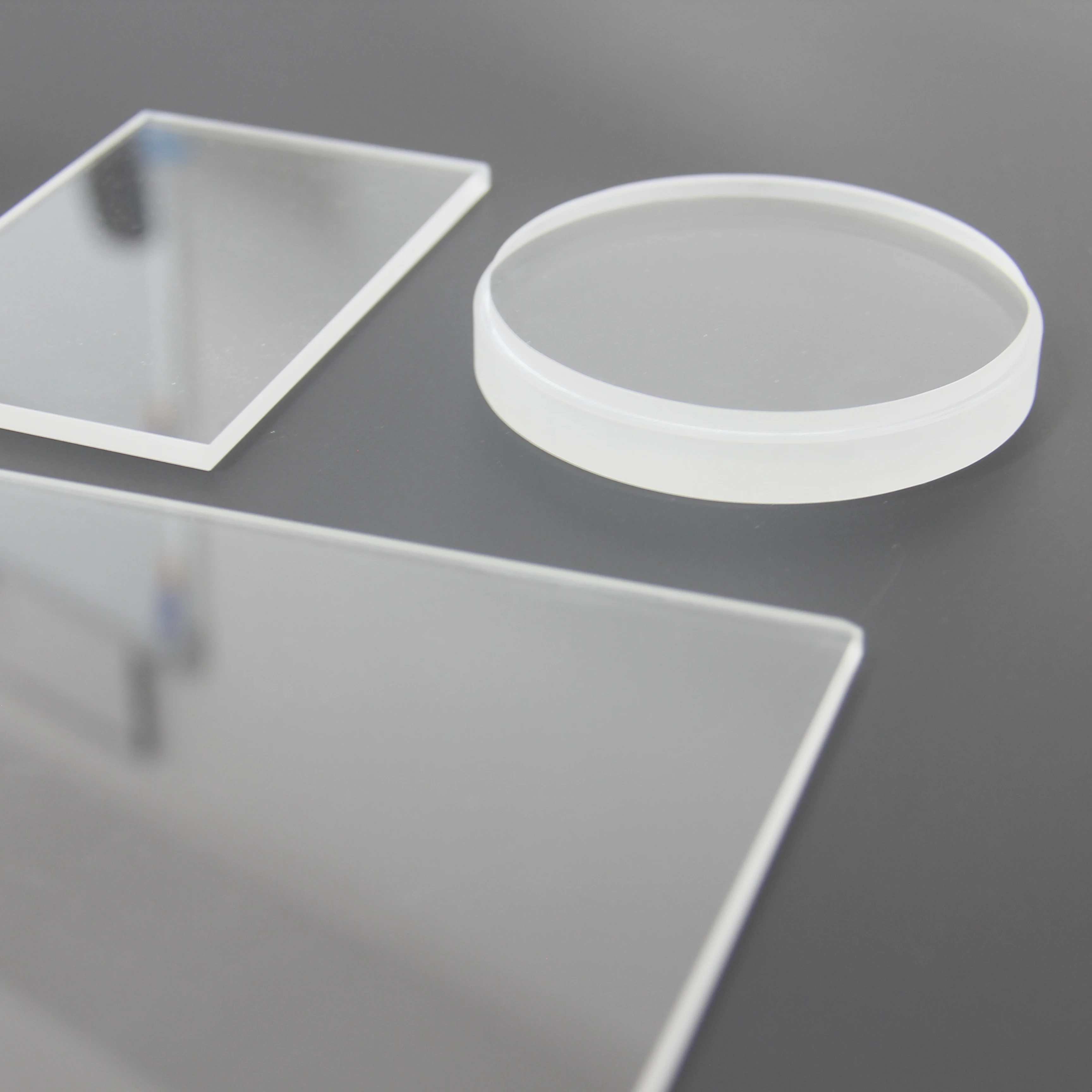 Custom Special Punched High Quality High Transmittance Double Polished Quartz Wafer