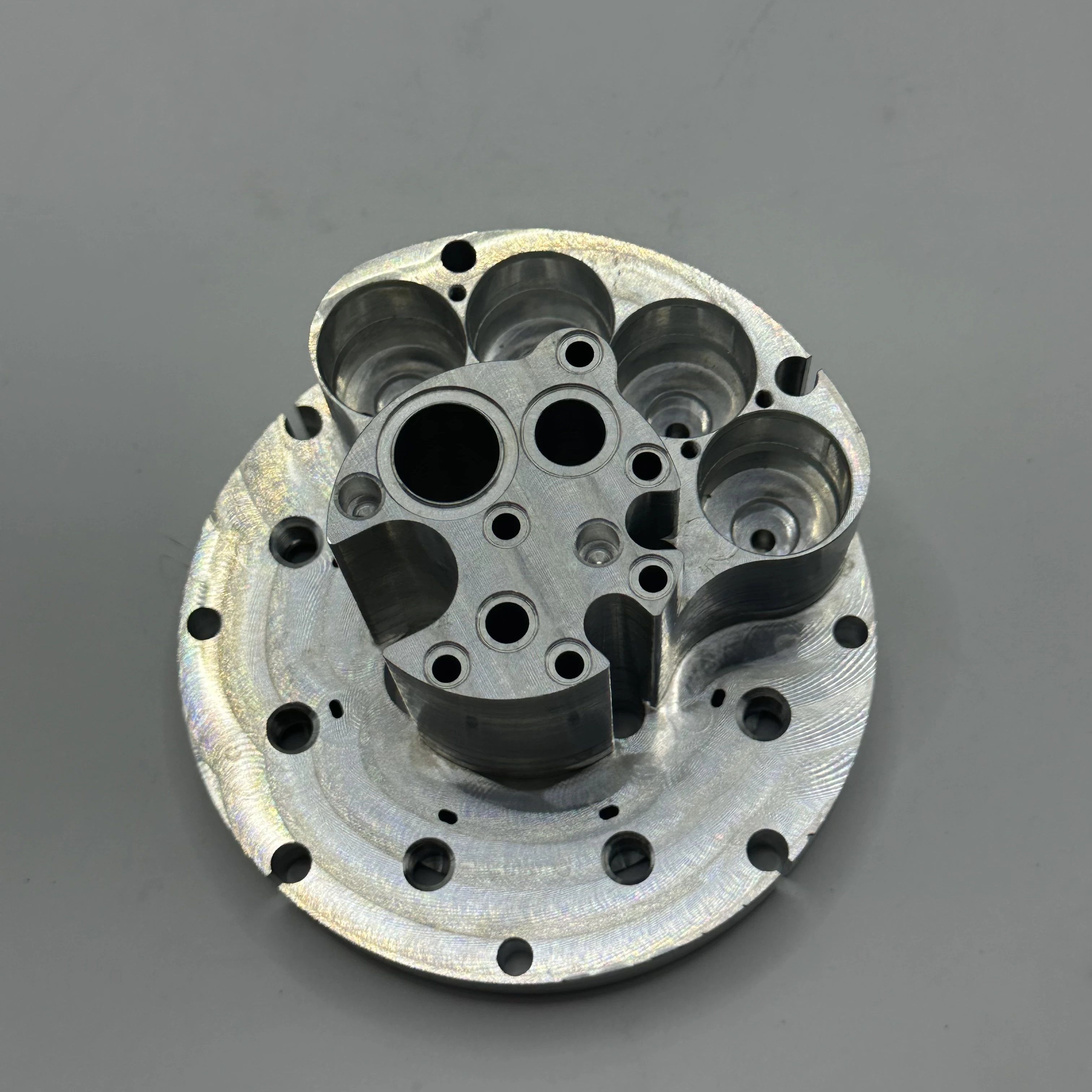 Пользовательские прецизионные CNC Обработанные запасные части из нержавеющей стали алюминиевые обрабатывающие услуги