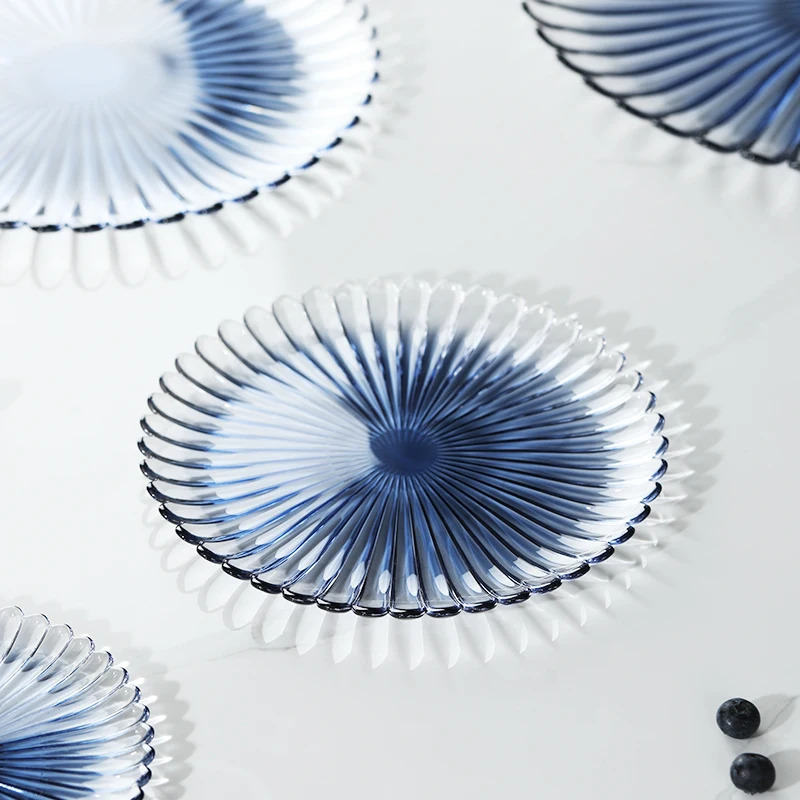 Wedding Events Dinner Party Tabletop Western 13 Inch Glass Round Clear Petal Shaped Glass Charger Plates Bulk